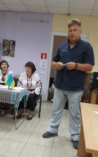 Січеславські митці привітали громадян із Днем Конституції